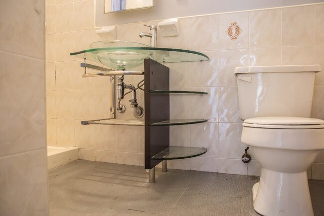 Building Photo - 968A Myrtle Ave