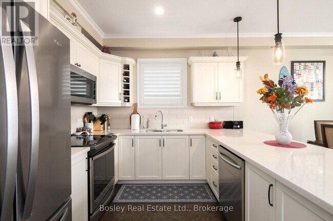 Building Photo - 24 Albery Ct