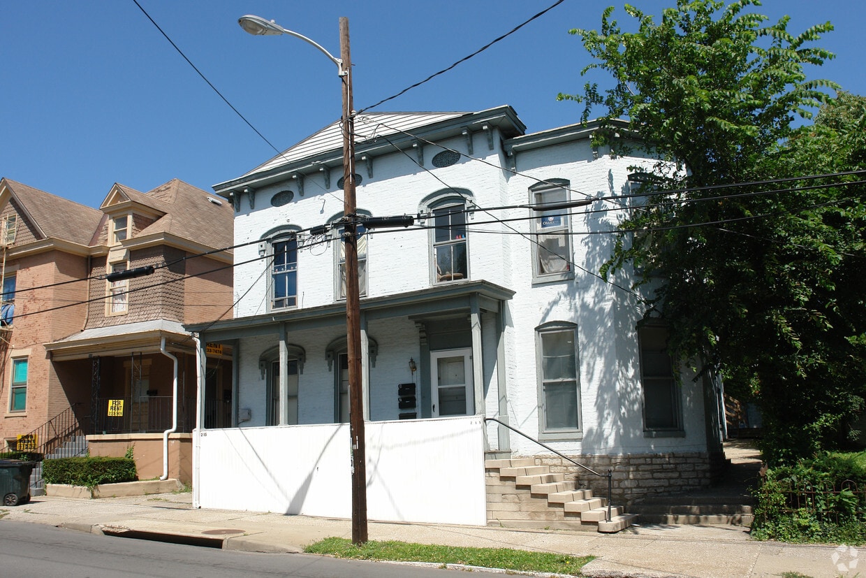 Building Photo - 215 S Limestone