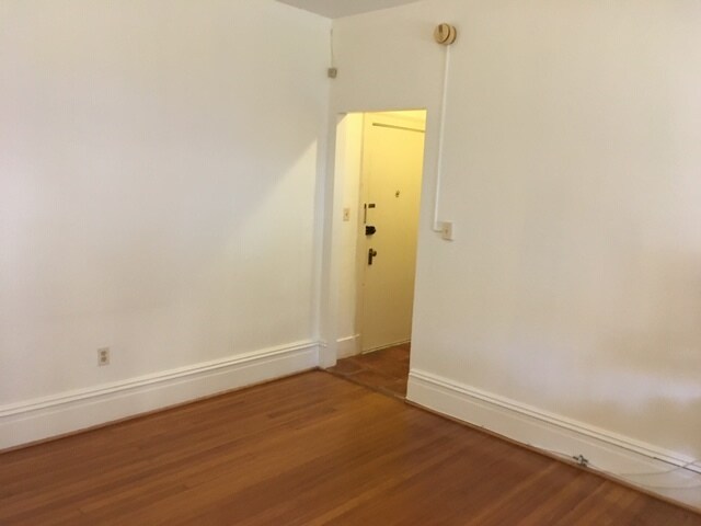 Foto del edificio - 2311 Connecticut Ave NW