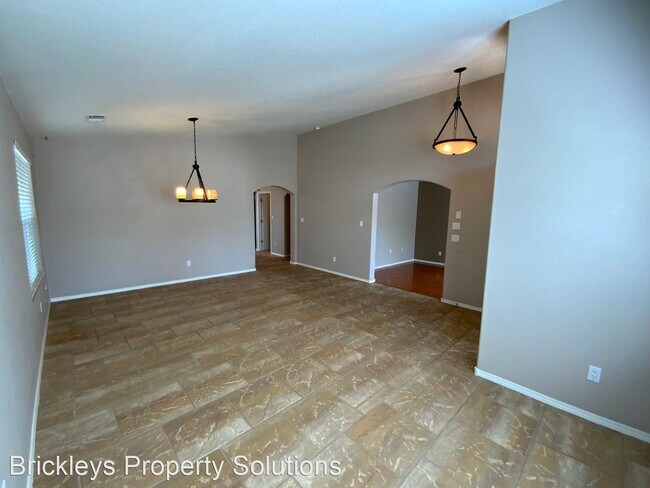 Building Photo - 3 br, 2 bath House - 4944 Star Kachina St NW