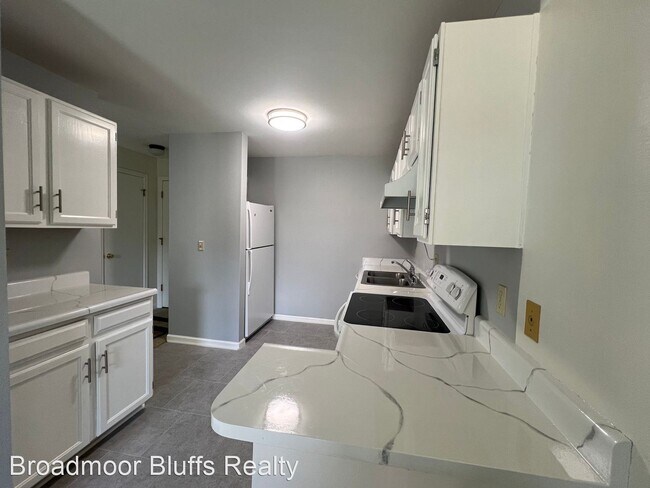 Building Photo - 2 br, 2 bath House - 2450 Palmer Park Blvd...