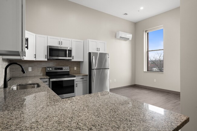 Building Photo - 56 Oak Terrace