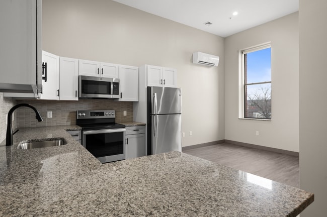 Building Photo - 56 Oak Terrace