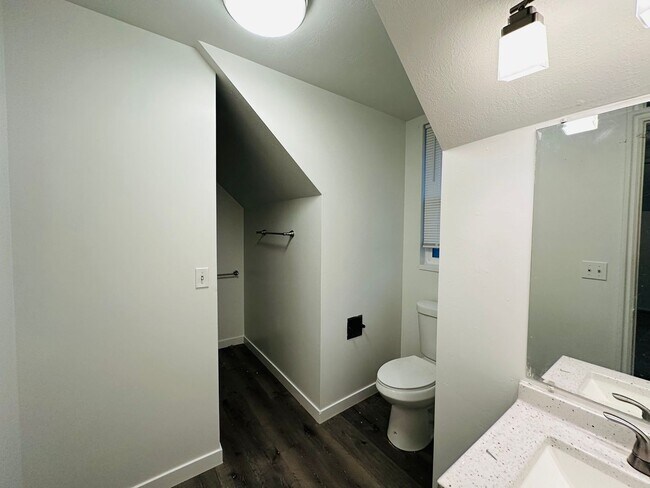 Foto del edificio - 630 24th St