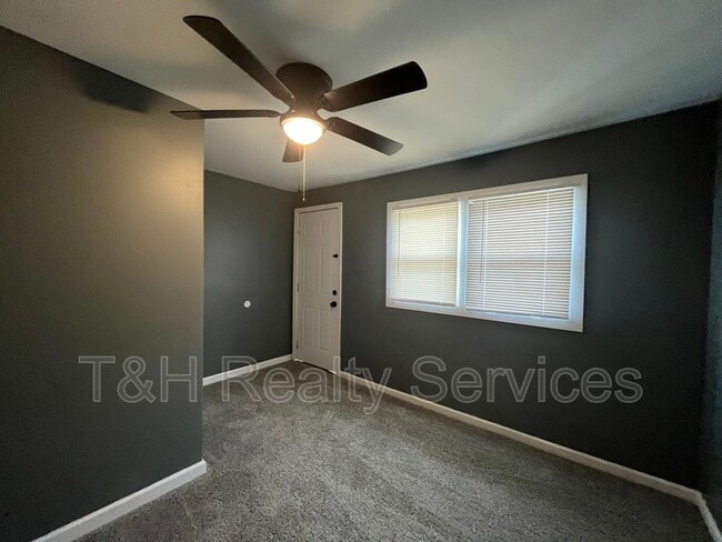 Building Photo - 3534 E Ohio St