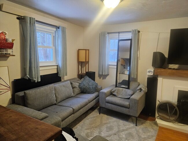 Foto del edificio - 289 Elmwood St