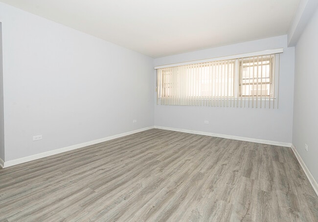 Foto del edificio - 7405 W Fullerton Ave