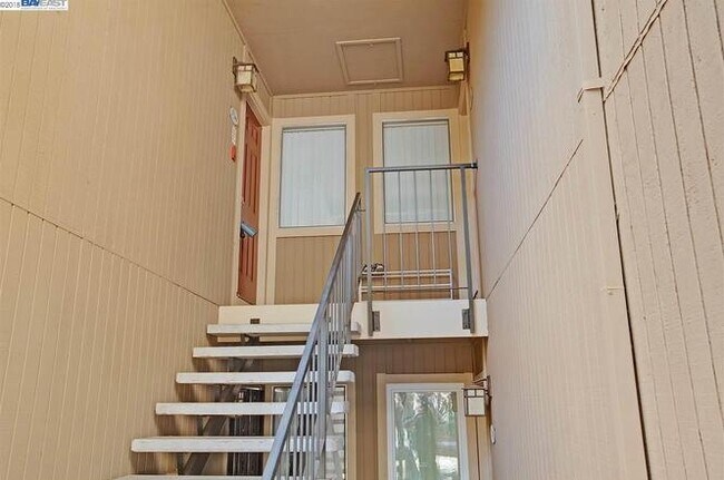 Building Photo - 37346 Spruce Terrace