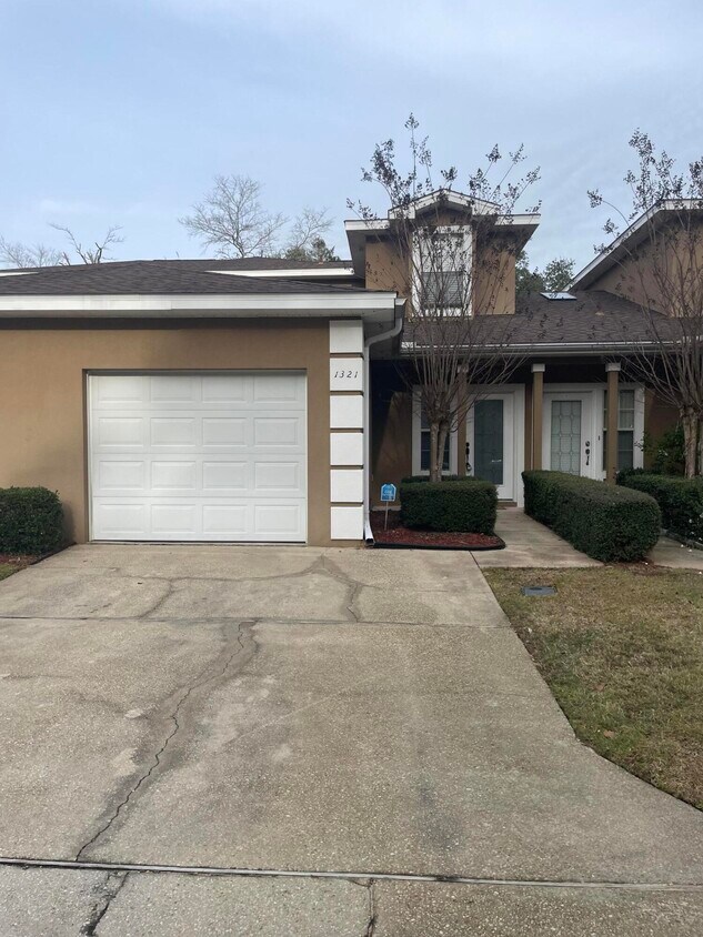 1321 Treasure Cove, Niceville, FL 32578 Townhome Rentals in Niceville