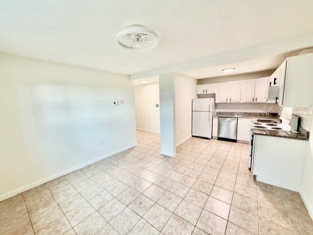 Building Photo - 900 Lexington St