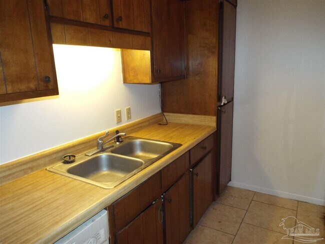 Foto del edificio - 4964 W Spencer Field Rd