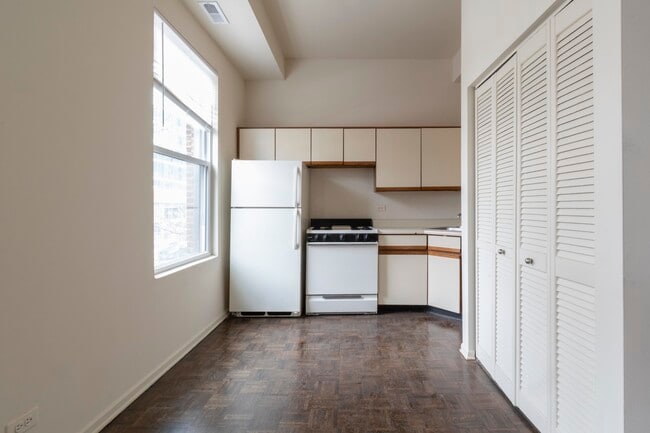 Foto del edificio - 3751 N Halsted St