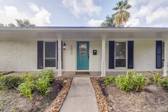 Building Photo - 6903 Alderney Dr