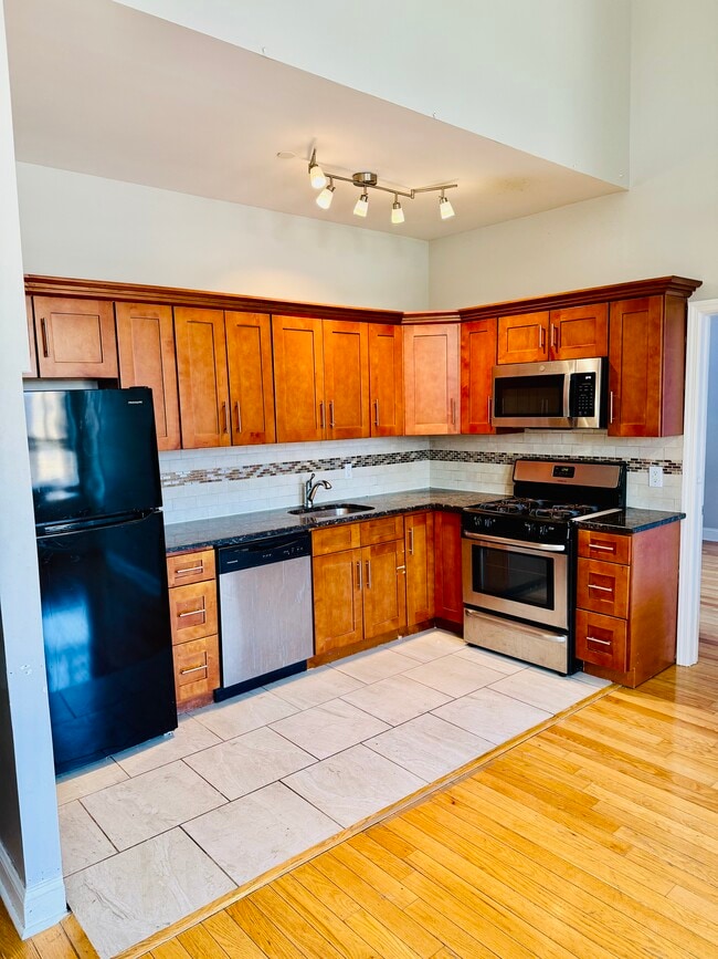 Building Photo - 45 S Broadway