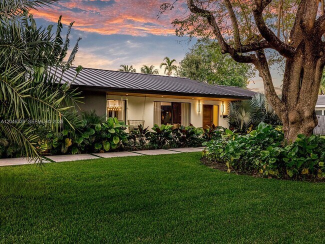 Foto del edificio - 7945 SW 141st Terrace