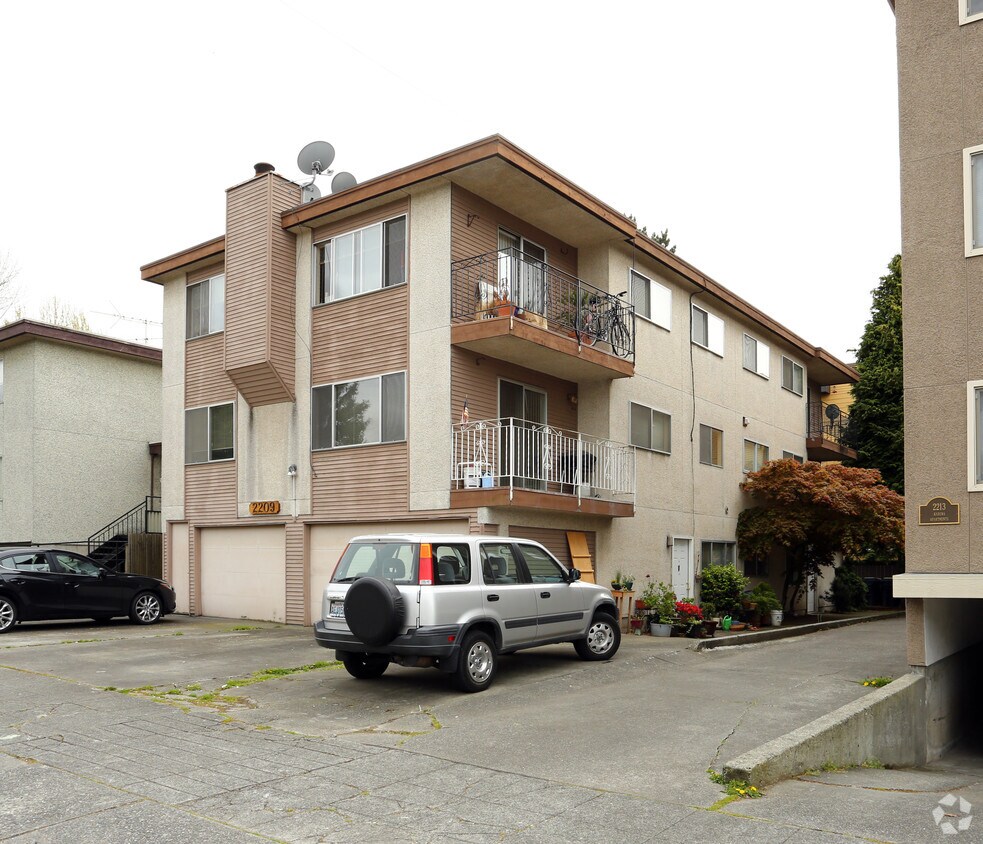 Foto del edificio - 2209 NW 59th St