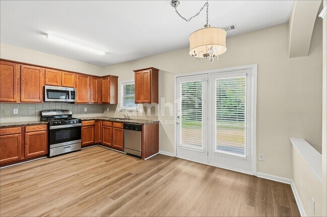 Foto del edificio - 1821 Stoney Chase Dr