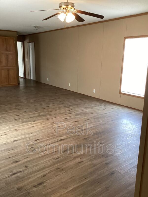 Foto del edificio - 3022 Wintersong Dr
