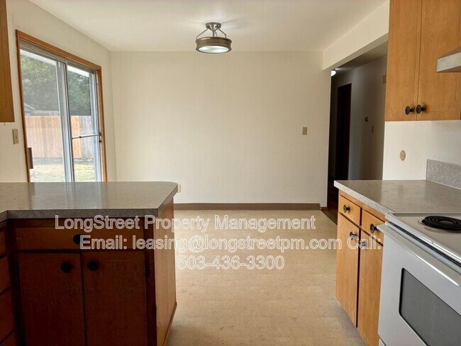 Foto del edificio - 310 NE Cambridge Cir