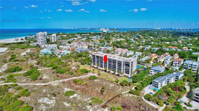 Foto del edificio - 420 Beach Rd
