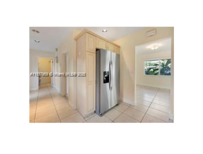 Foto del edificio - 2632 NE 30th St