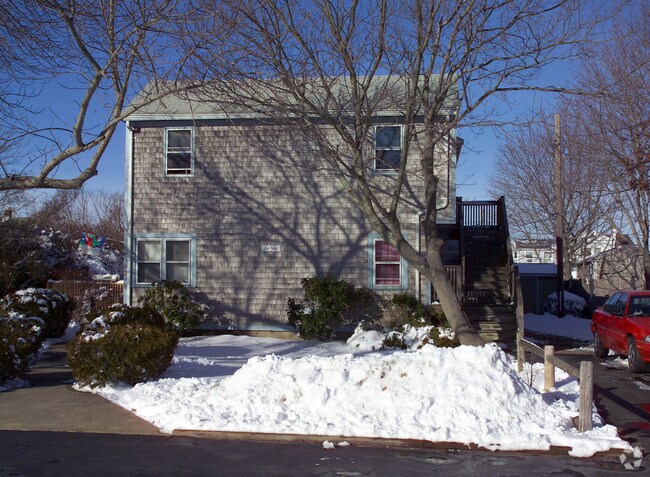 Building Photo - 45 Ridgewood Ave