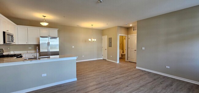 Building Photo - Chestnut - 2Br/2Ba Rental Home - First Floor