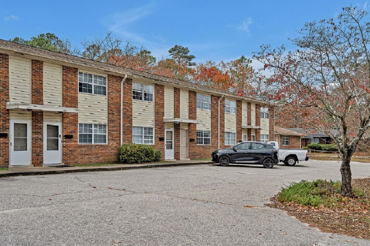 Foto principal - 302 Law Rd