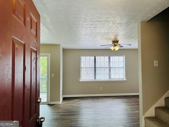 Foto del edificio - 149 Appleton Blvd