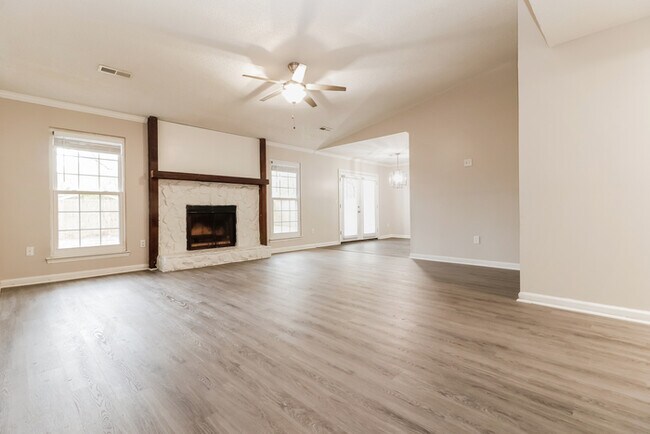 Foto del edificio - 98 Peppertree Ln