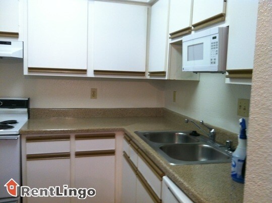 Primary Photo - 4550 N Braeswood Blvd