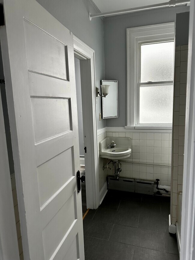 Foto del edificio - 607 E 5th St