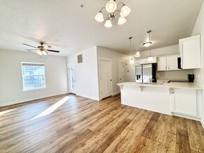 Building Photo - 13049 S Cannavale Ln