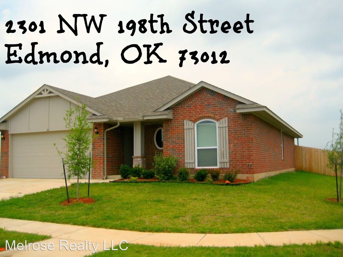 Foto principal - 2301 NW 198th St