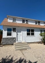 Building Photo - 614 N Absaroka St