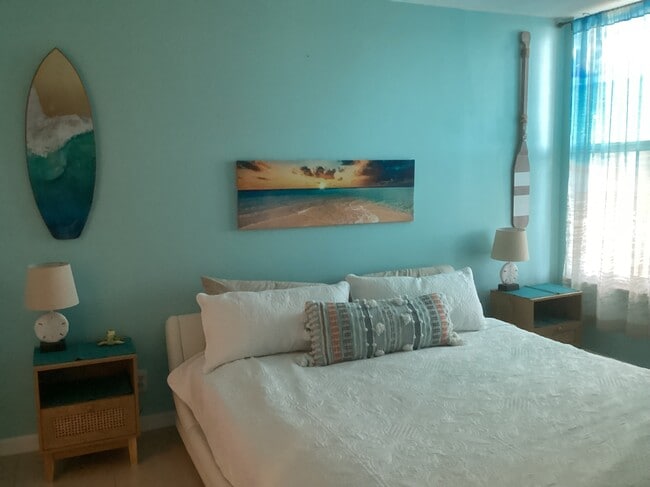 Building Photo - 1391 S Ocean Blvd