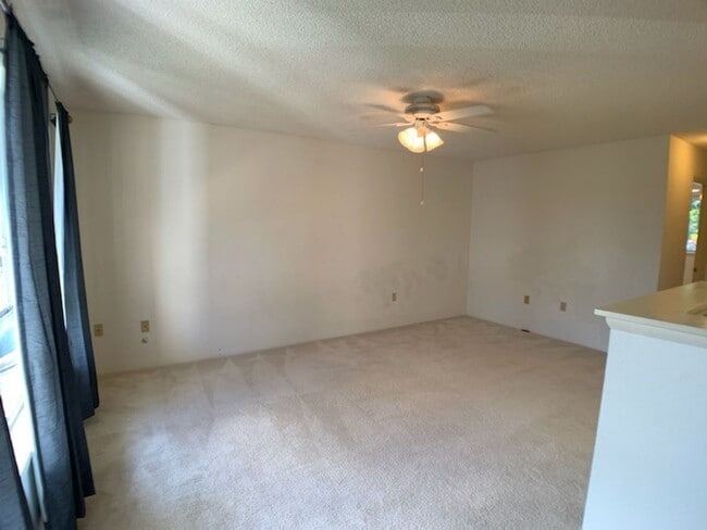 Building Photo - Mililani Mauka (Havens of I'i Vistas) - 2 bedroom/ 1 bath townhome with A/C.