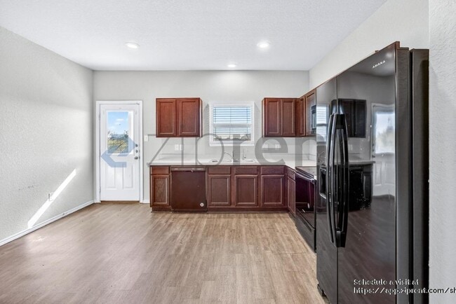 Foto del edificio - 5706 Cicada Cir