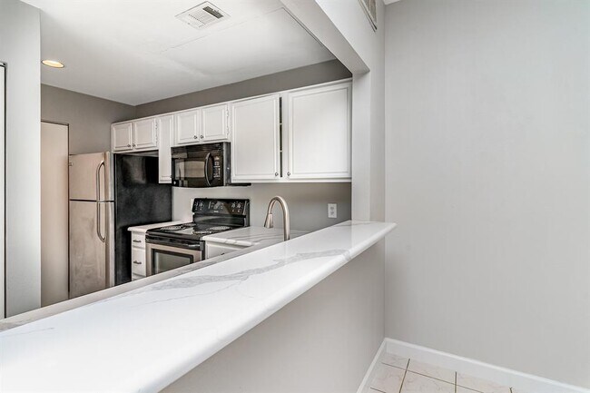 Foto del edificio - 4122 Wycliff Ave
