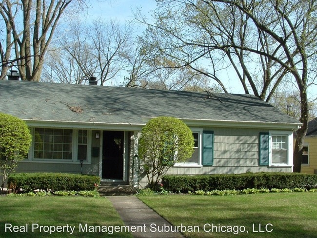 Building Photo - 1728 Maple Ave