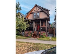 Building Photo - 15432-15426 26 Ave