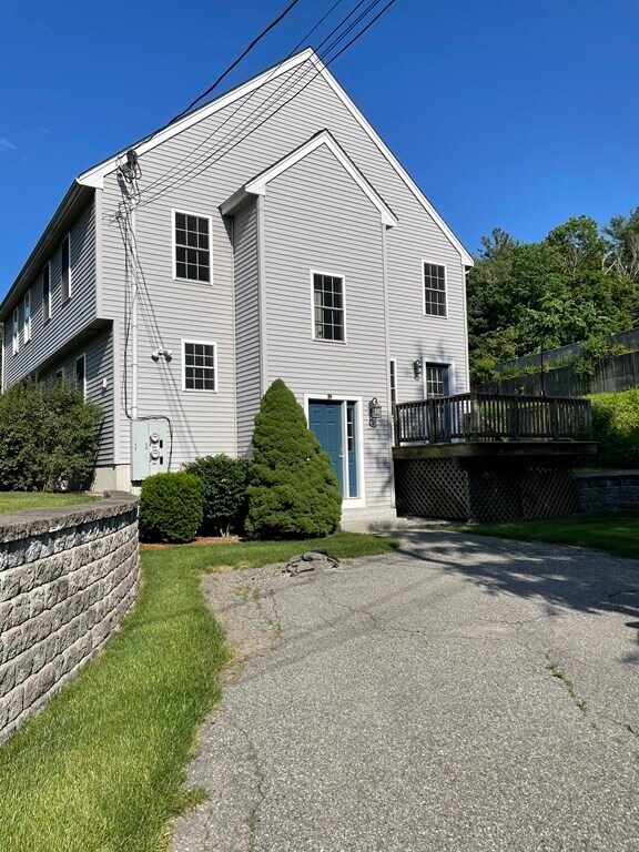 Foto principal - 144 Boston Rd