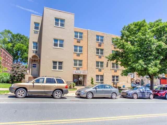 Building Photo - Campus Apartments