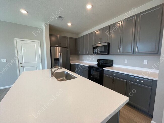 Foto del edificio - 3205 Hardin St