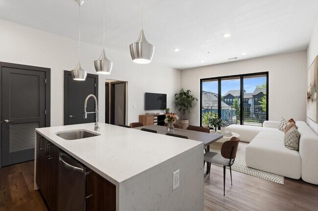 Foto del edificio - 112 Rogers St SE