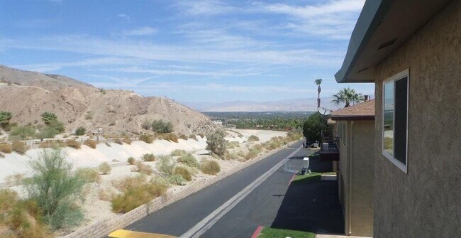 Foto del edificio - 72586 Edgehill Dr