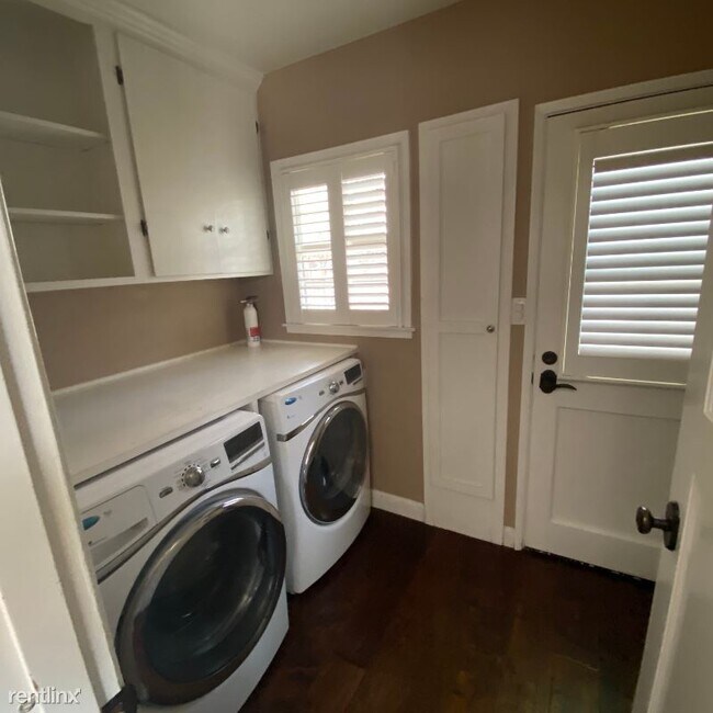 Foto del edificio - 2 br, 2 bath House - 934 Florence Ln