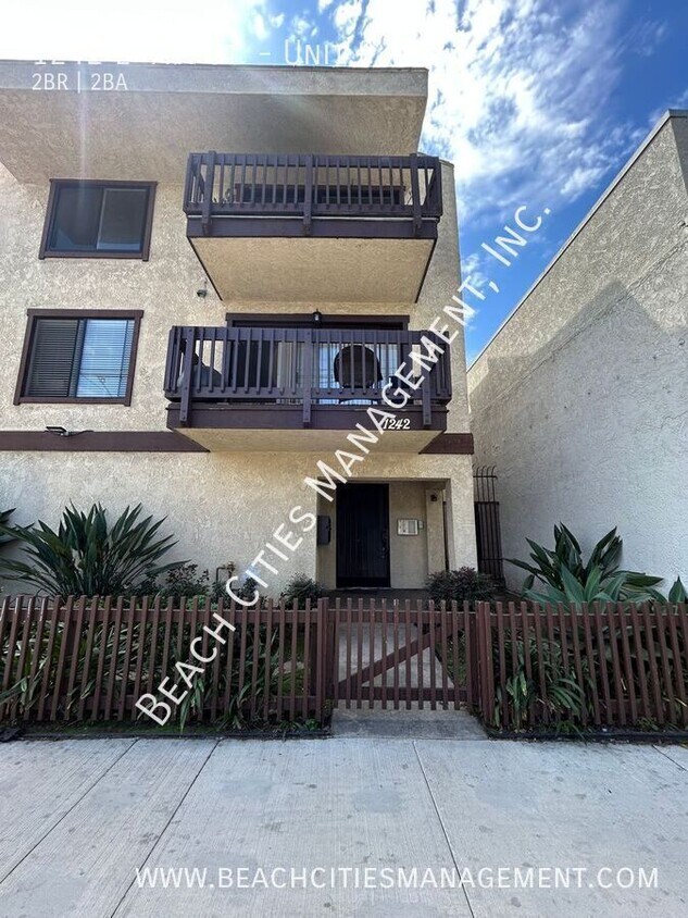 Primary Photo - 1242 E 4th St