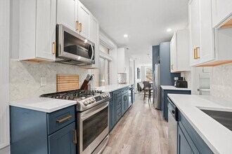 Building Photo - 1408 W Ohio St